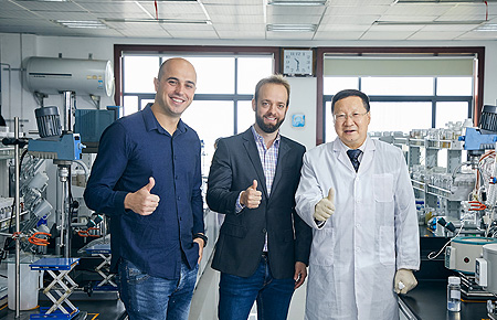 打造貼近客戶一線的敏捷前端組織，實現(xiàn)客戶需求24小時快速響應。