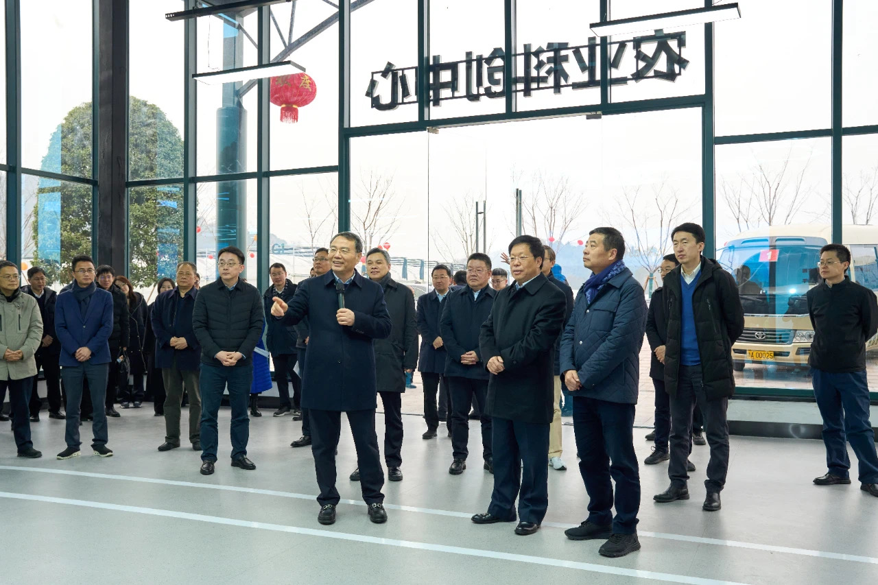 1709026263156811854Y.jpg 1.jpg