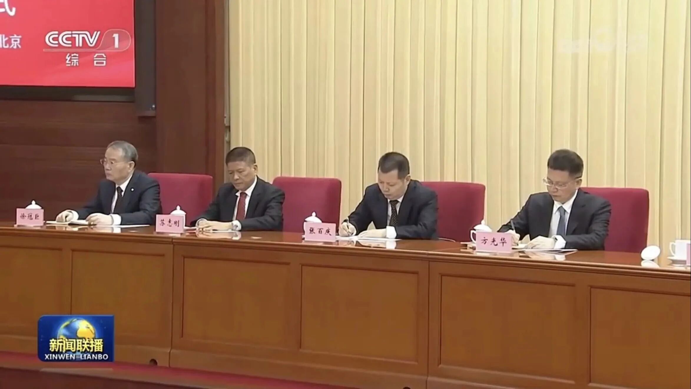 1764293143532503pC1o.jpg 22.jpg